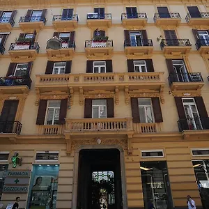 Bed & Breakfast Residenza Via Dei Mille, Naples